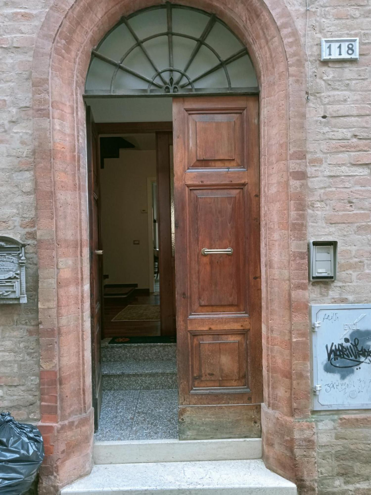 Camere Via Crispi Centro Storico Macerata Exteriér fotografie